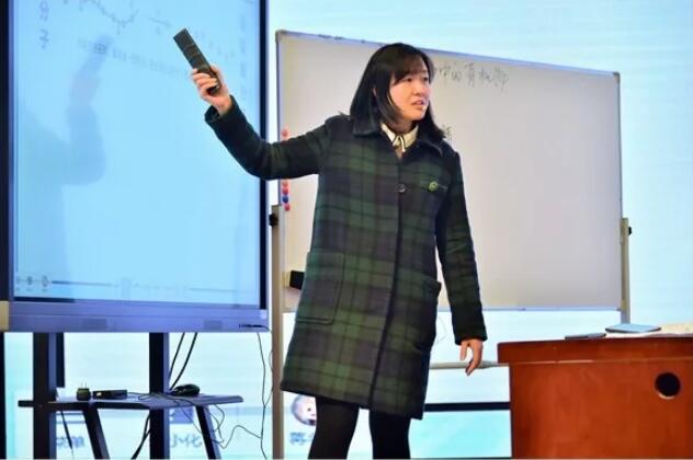 市钟吾初中打造“成贤学堂”建设优秀班群