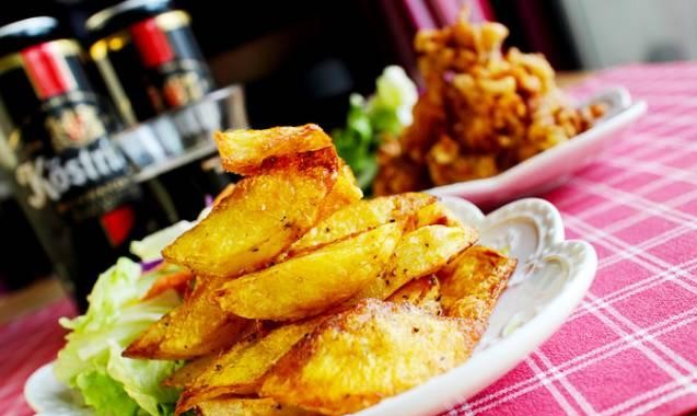 土豆干粮的家常做法,东北土豆白面干粮的做法