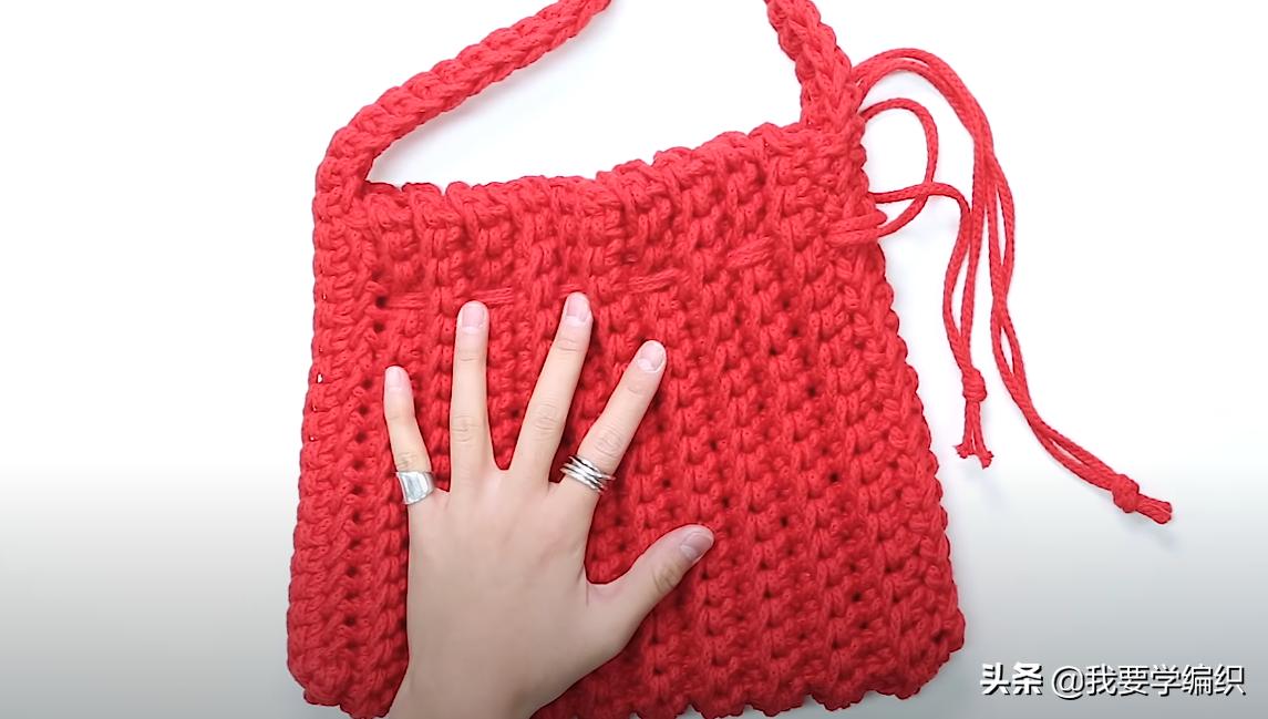 钩各种花样的抽绳包包教程,圆筒包包抽绳钩织教程