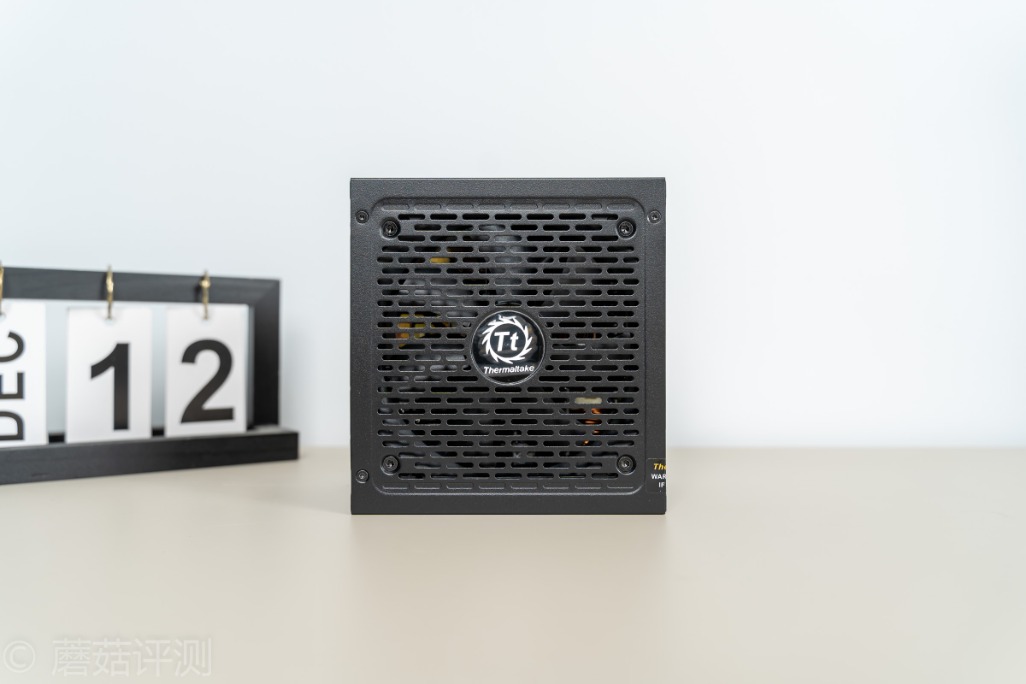 输出稳定，安静高效、Tt（Thermaltake）GT650W金牌全模组电源