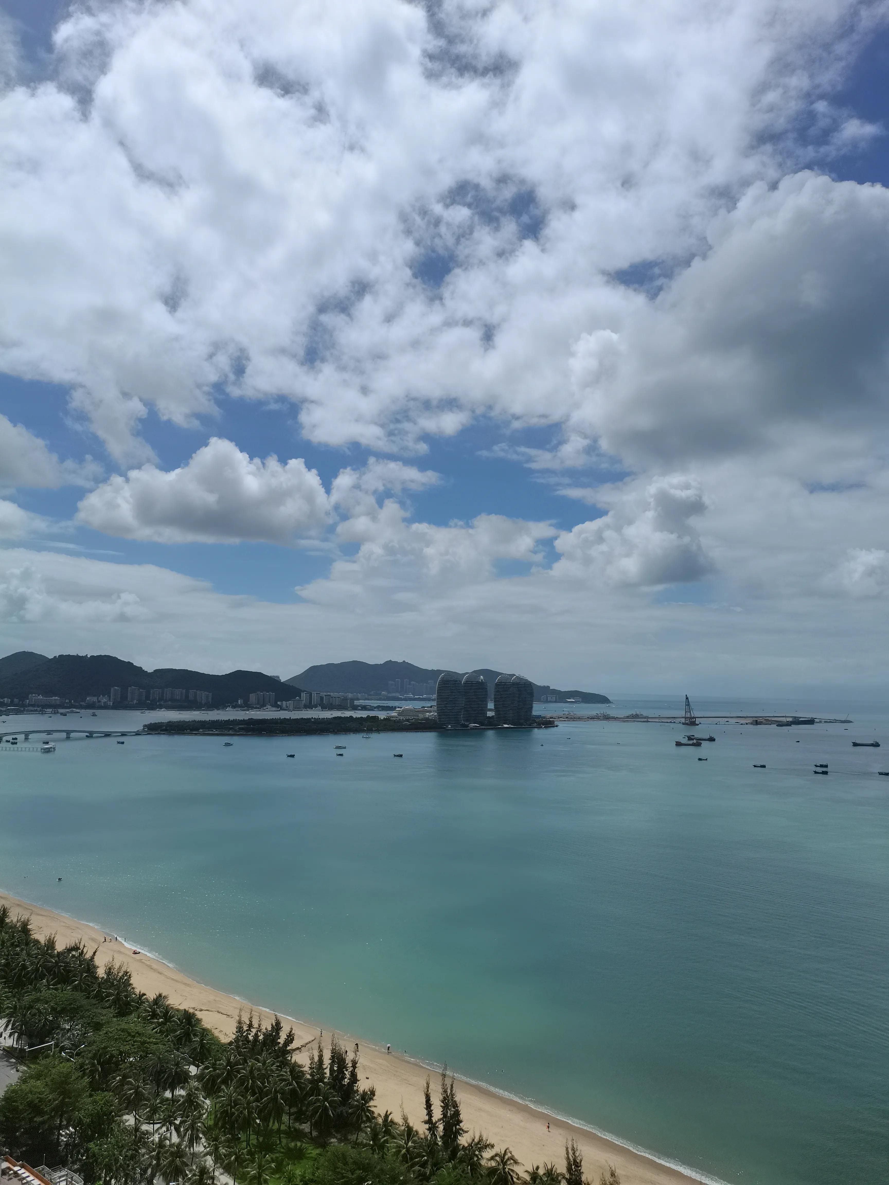 三亚女孩摆摊创业,三亚创业做什么生意好