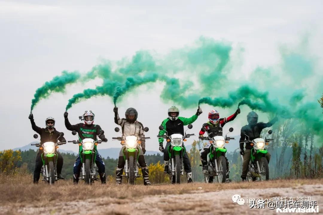 川崎klx230和川崎300x哪个好,川崎klx230和无极300哪个好