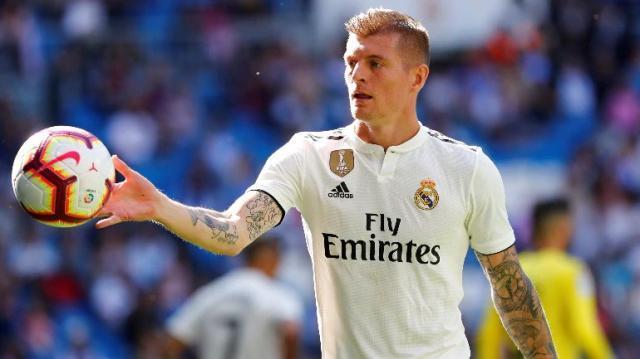 克罗斯在拜仁的高光时刻,克罗斯加盟皇马的大师级表现