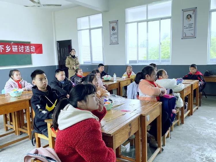 长沙砂子塘第二小学,湖南省长沙市雨花区砂子塘小学