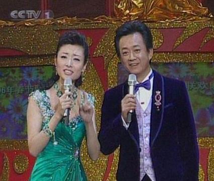 赵薇蒋雯丽长相分析,蒋雯丽比赵薇大10岁