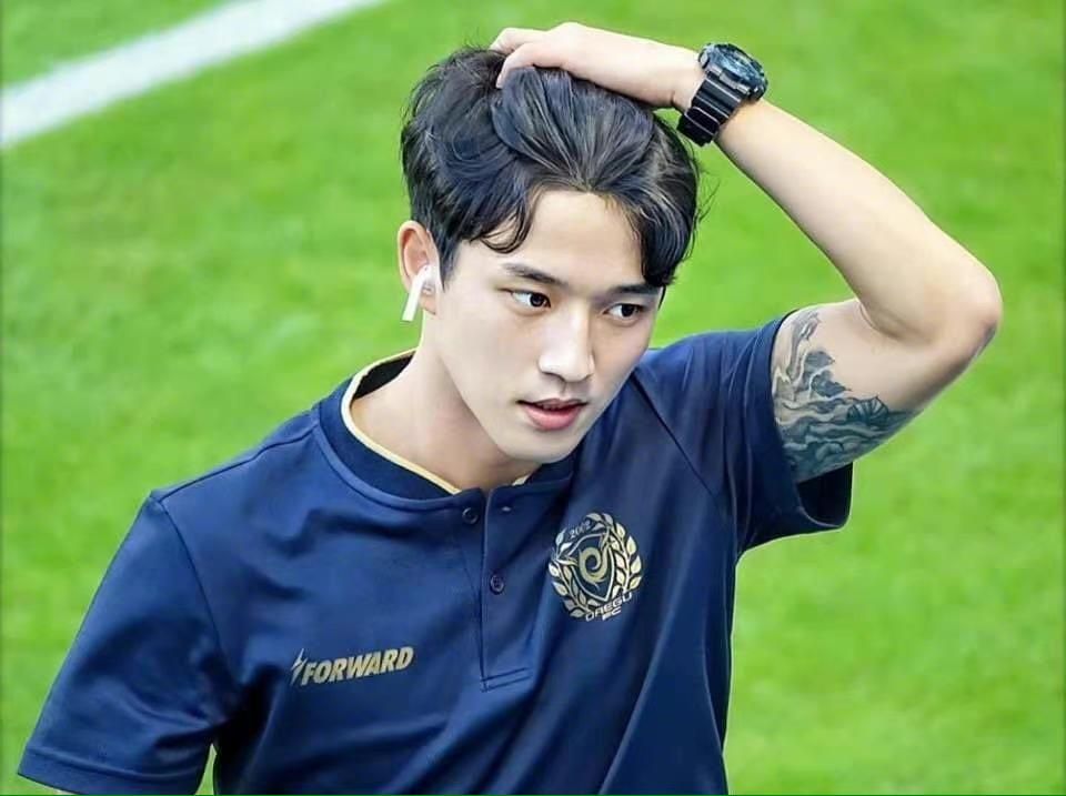 韩国足球队颜值,韩国男运动员逆天颜值