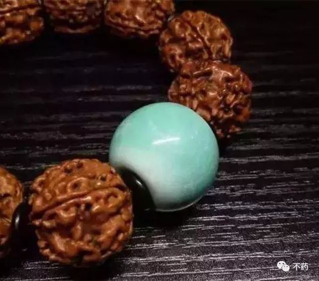 绿松石手串盘花了怎么办,绿松石盘玩变色慢怎么办