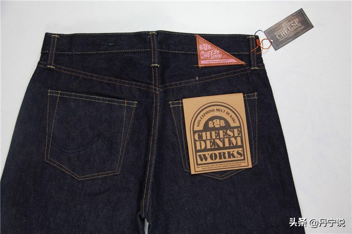所有品牌牛仔裤,所有牛仔裤的品牌带红色条纹