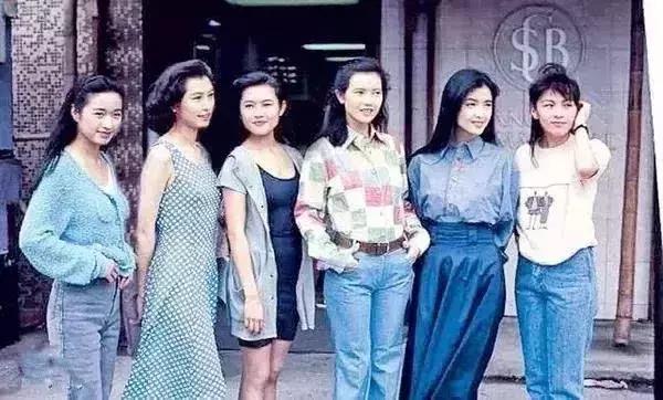 tvb十大经典电视剧豆瓣评分,豆瓣评分高的连续剧排行榜前十名