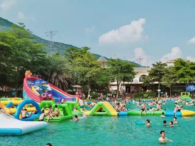 水上乐园天然泳池,水上乐园游泳玩水