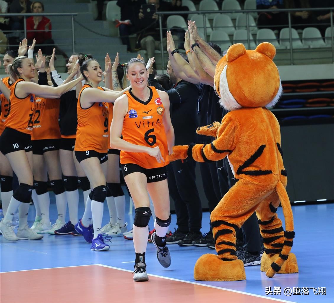 欧冠巴萨被巴黎淘汰出局,欧冠曼城被淘汰