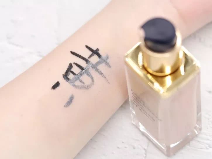 粉底液推荐颜究所,大牌粉底液真实测评