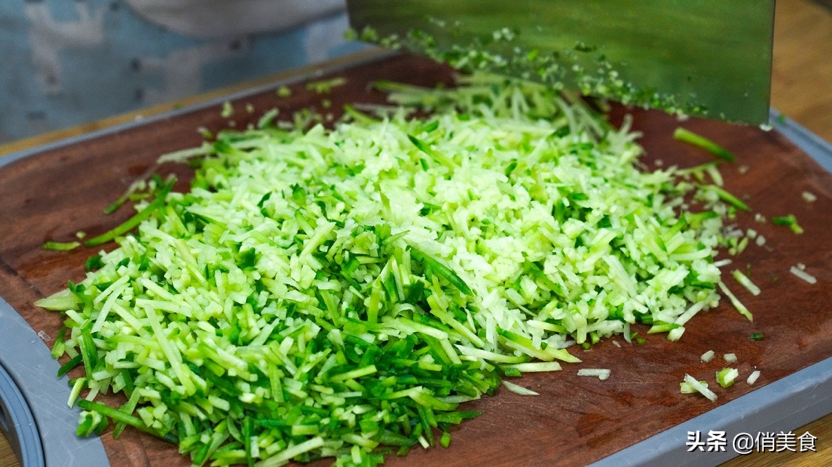 萝卜丸子怎么做才会外酥里嫩,萝卜丸子怎样做才好吃视频