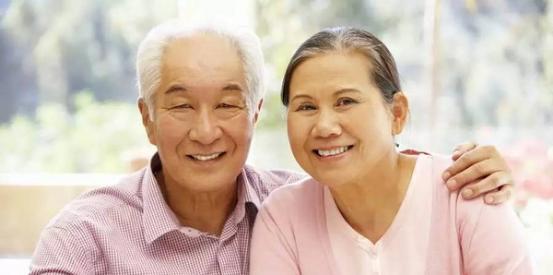 获得性白发是老年人白发吗,生理性白发是什么意思