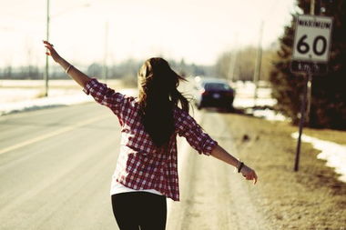 抑郁自卑怎么快速走出来,怎样不自卑不自信走出来