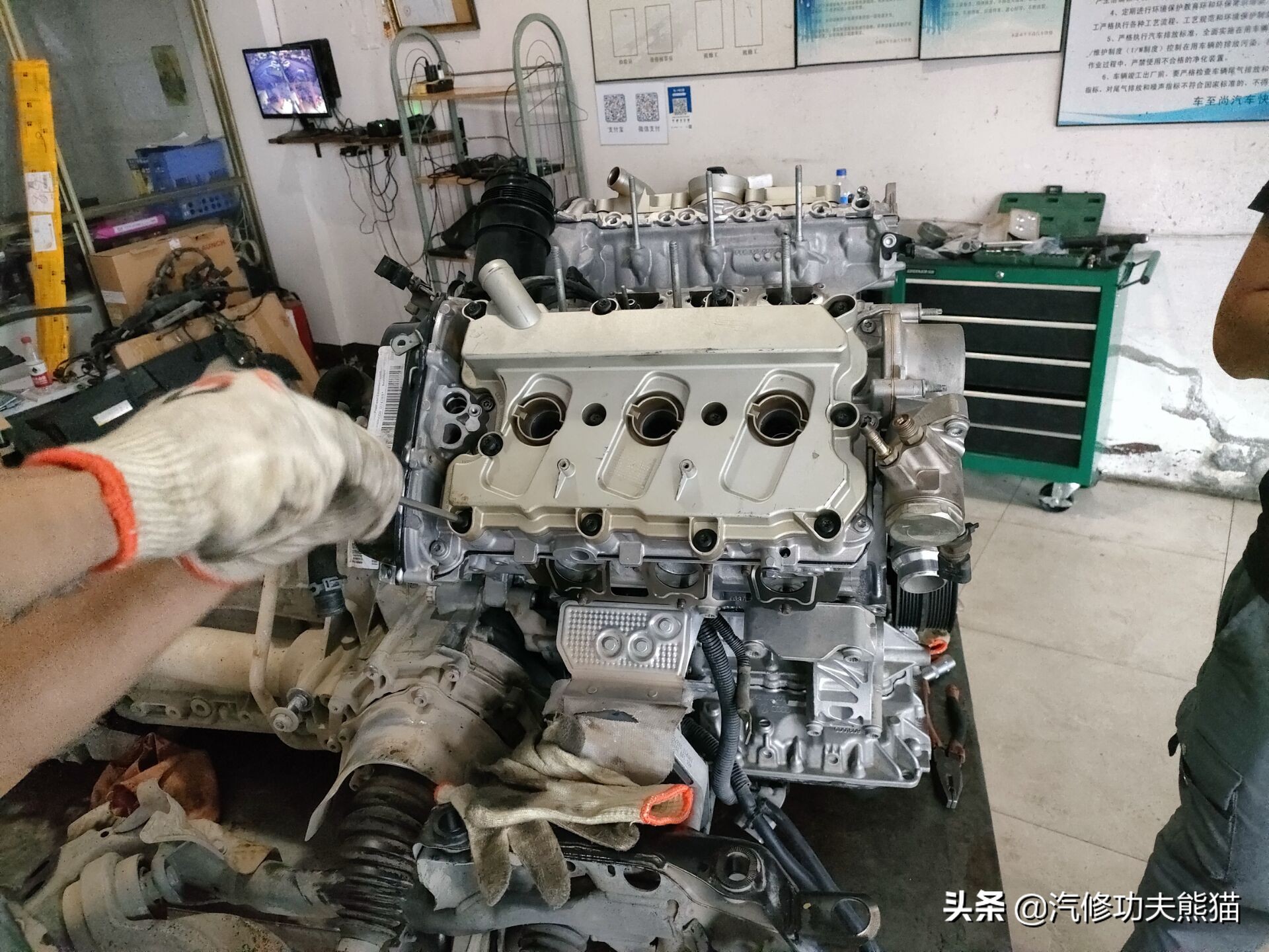 奥迪a8烧机油吗48v轻混,奥迪a8烧机油一千公里烧0.5正常吗