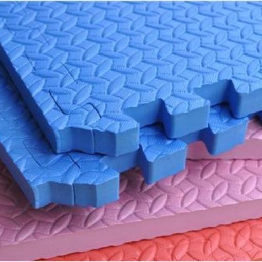 月销95000+的香蕉船拖鞋，居然30块都不要？上脚1s弹走1天疲劳