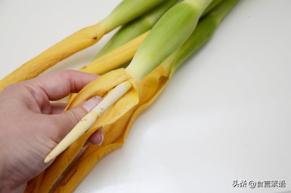 芋头的花在云南也是道好菜,做不好会麻嘴,这样做保证安全又好吃