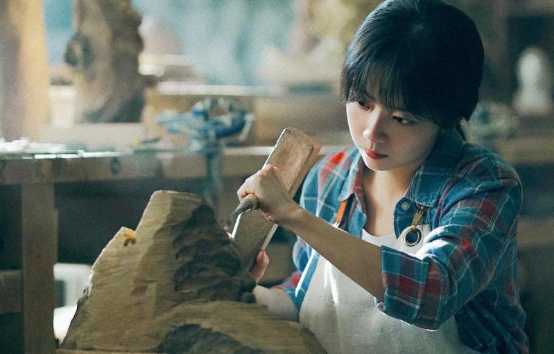 李一桐吴谨言同台,李一桐吴谨言谁最有实力