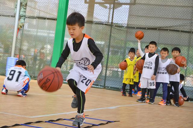 托管班对托管学生的要求,学校托管老师怎么管理孩子