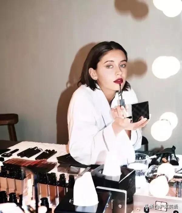 裘德洛颜值巅峰照片,裘德洛颜值巅峰年龄