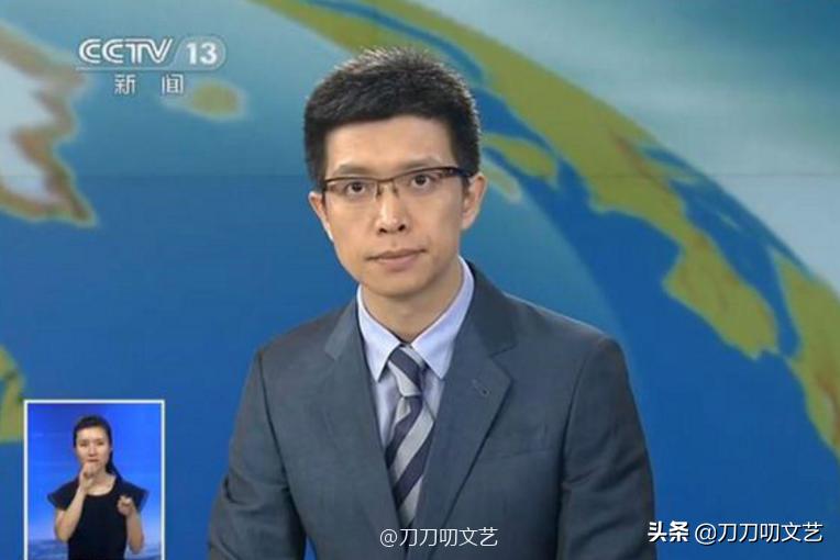 主持人康辉烫头,康辉烫头发型图片