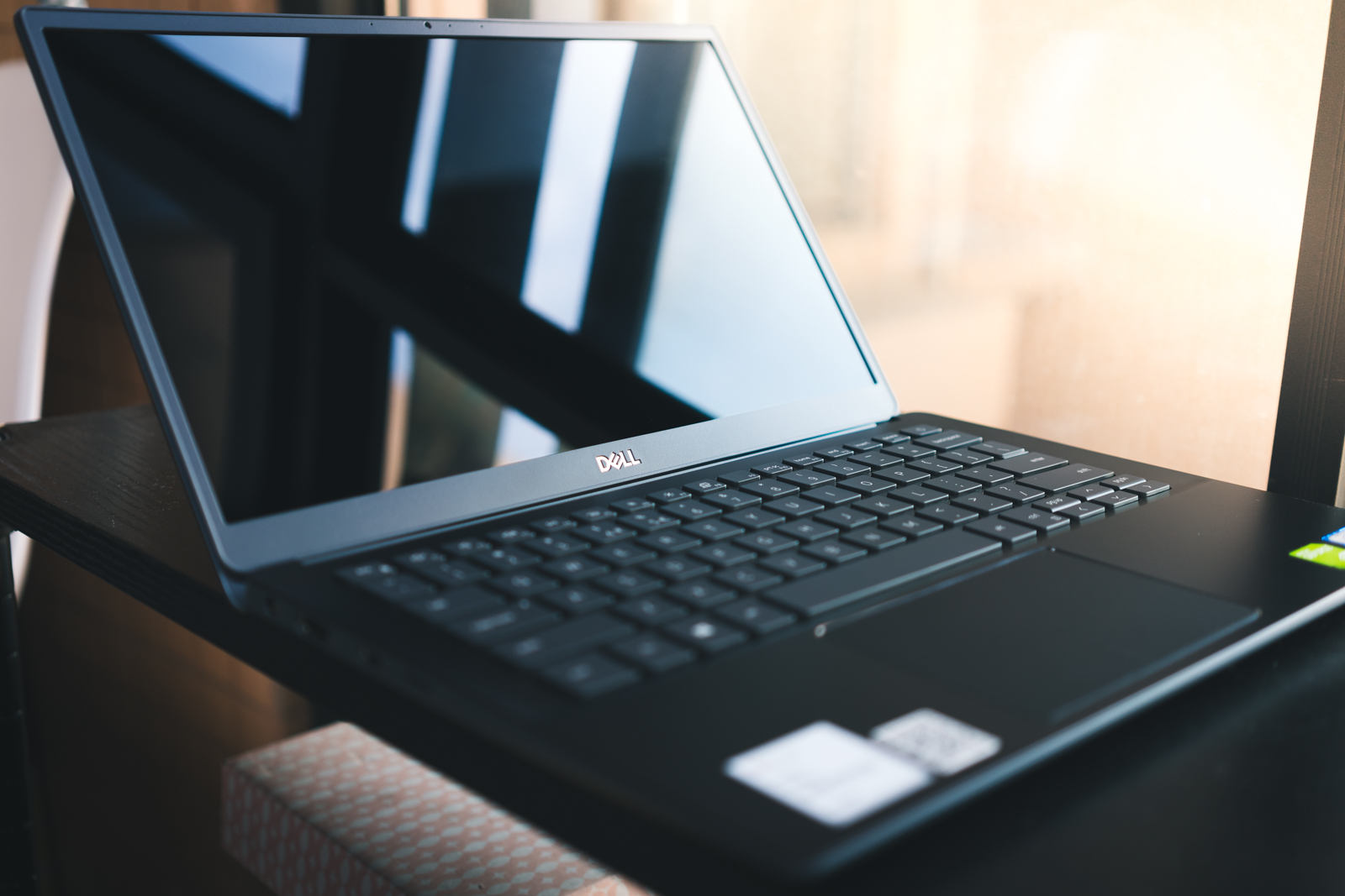 戴尔笔记本成就5310开箱,戴尔成就700015寸商务笔记本