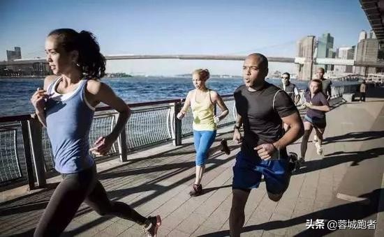 步频180真的是跑步的黄金标准吗,180步频跑步是有氧还是无氧