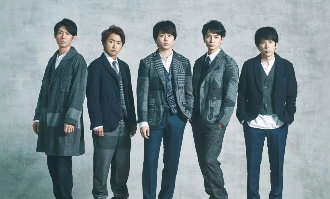 CD、T恤、帽子不值钱？起底34.8亿美元的音乐周边生意