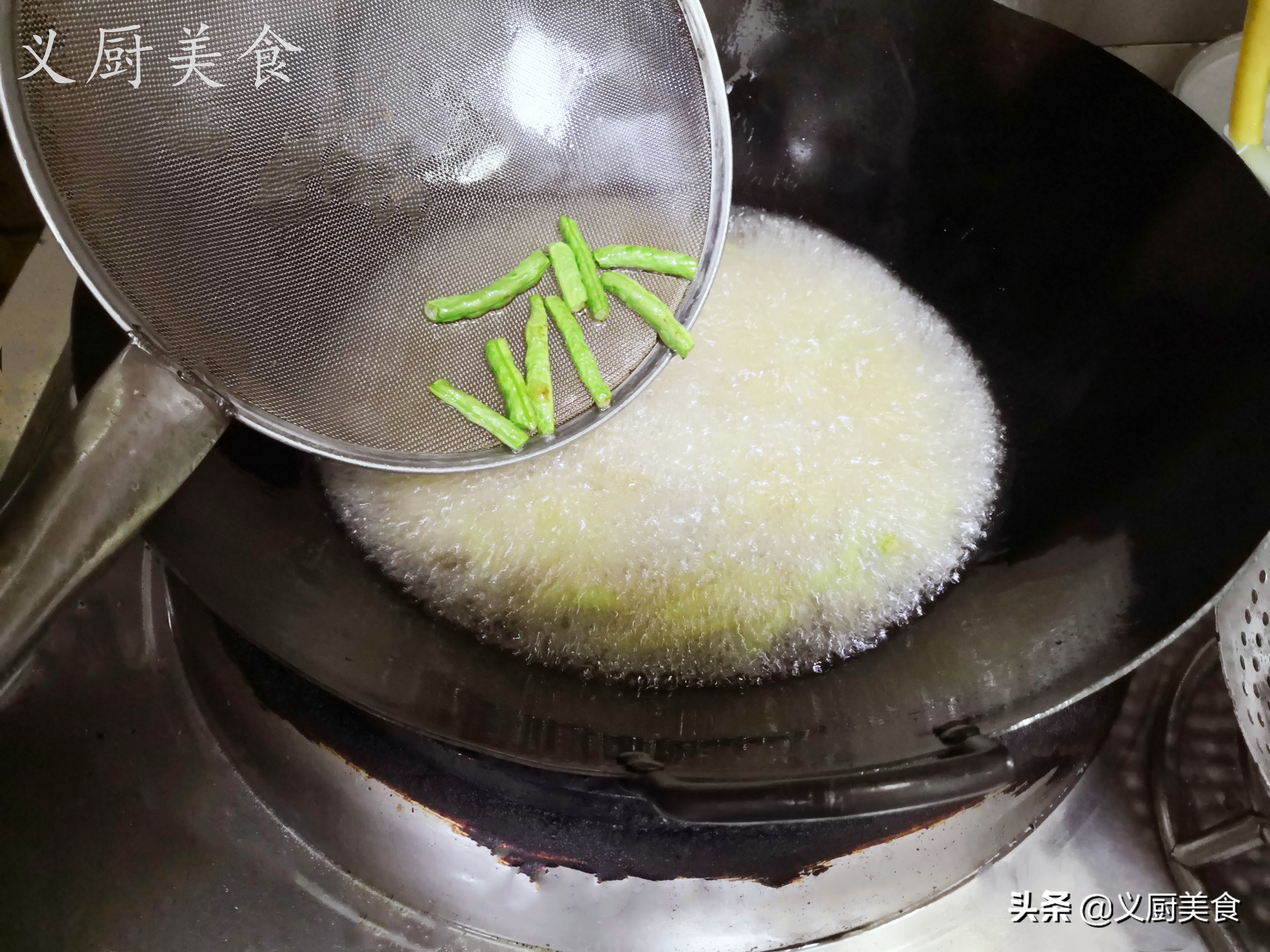 炒芸豆怎么样是熟的,炒芸豆怎么不糊锅