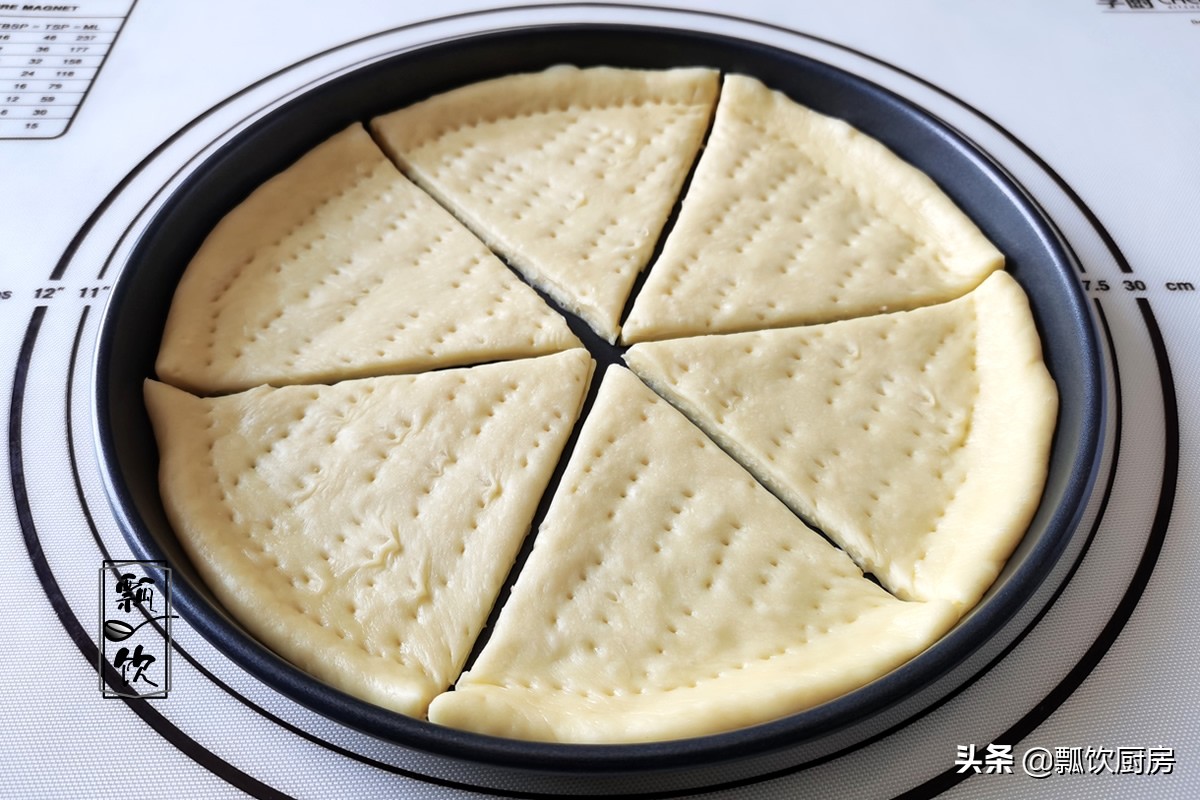 在家做好吃的披萨的方法,懒人做法在家就可以做披萨