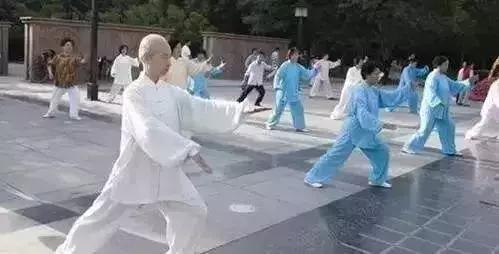 维生素b2几块钱和几百块的b2区别,药店的维生素b2有什么功效