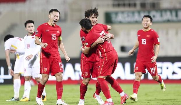 许家印金元足球讲话视频,许家印金元足球最高年薪