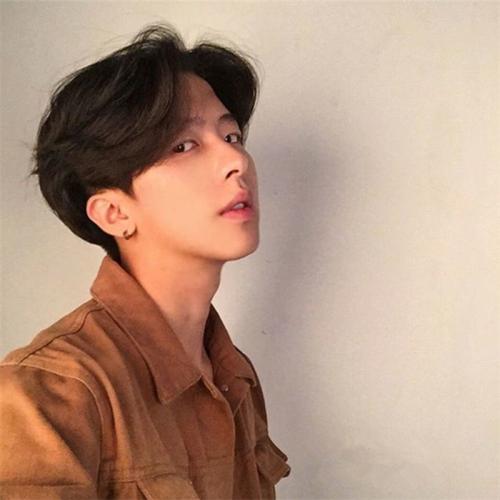 40-50岁洋气发型男士烫发图片,男士烫发自然蓬松免打理中短发