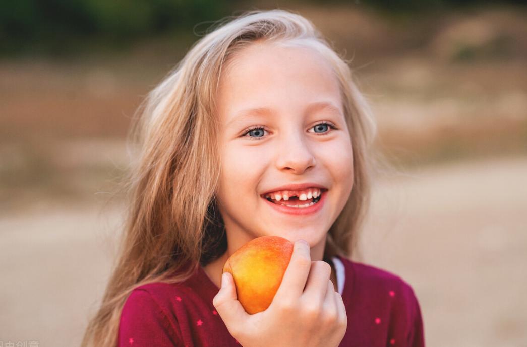 小孩换牙怎么才能换整齐,小孩换牙怎么才能换一口整齐的牙