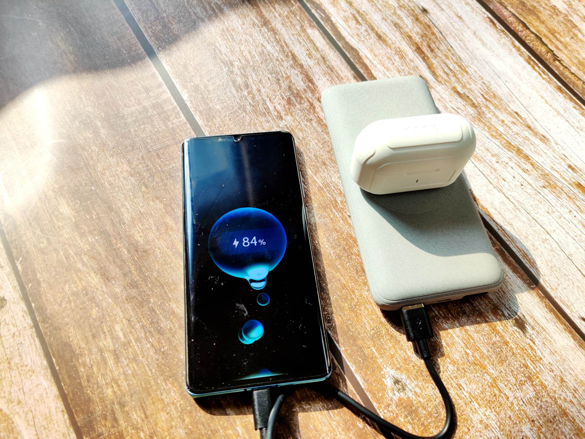 无线充利器南卡power3,南卡充电宝与绿联充电宝对比