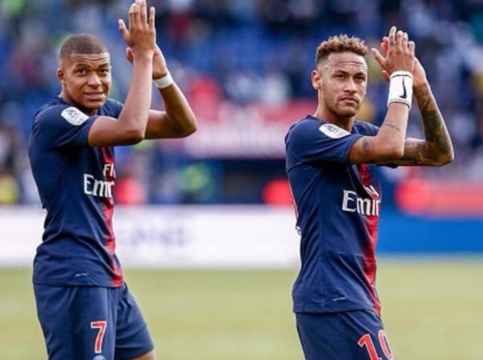 姆巴佩加盟皇马技术分析,法国球员抵达克莱枫丹