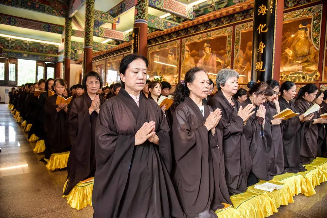 学佛如何给去世的父母尽孝,学佛修行的正确方式