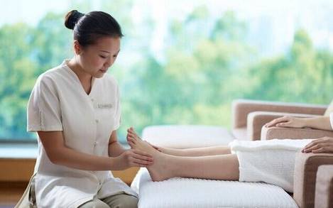 足疗店不够人手怎样留客,足疗行业留客技巧