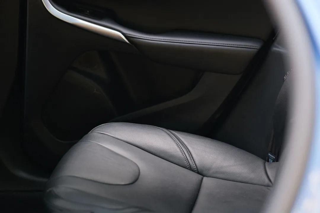 15款v40沃尔沃二手,二手沃尔沃v40多少钱