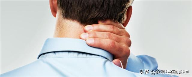 脖子上长富贵包三招教你调整颈椎,颈部上长了个富贵包怎么治疗