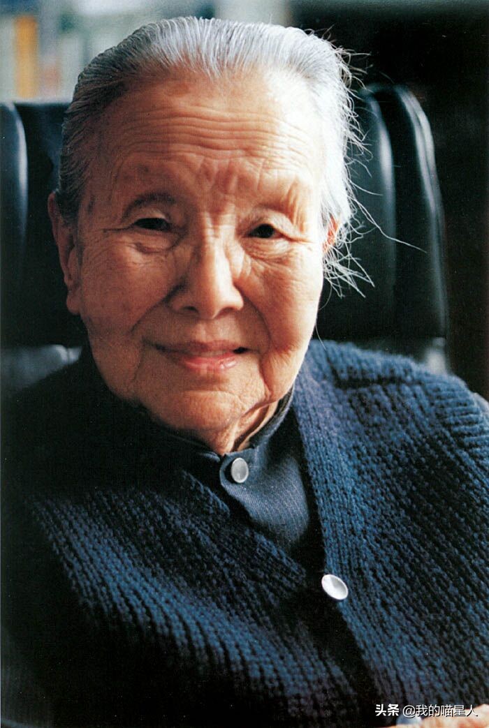 猫的魅力有多大？就连著名作家冰心奶奶也是资深“猫奴”