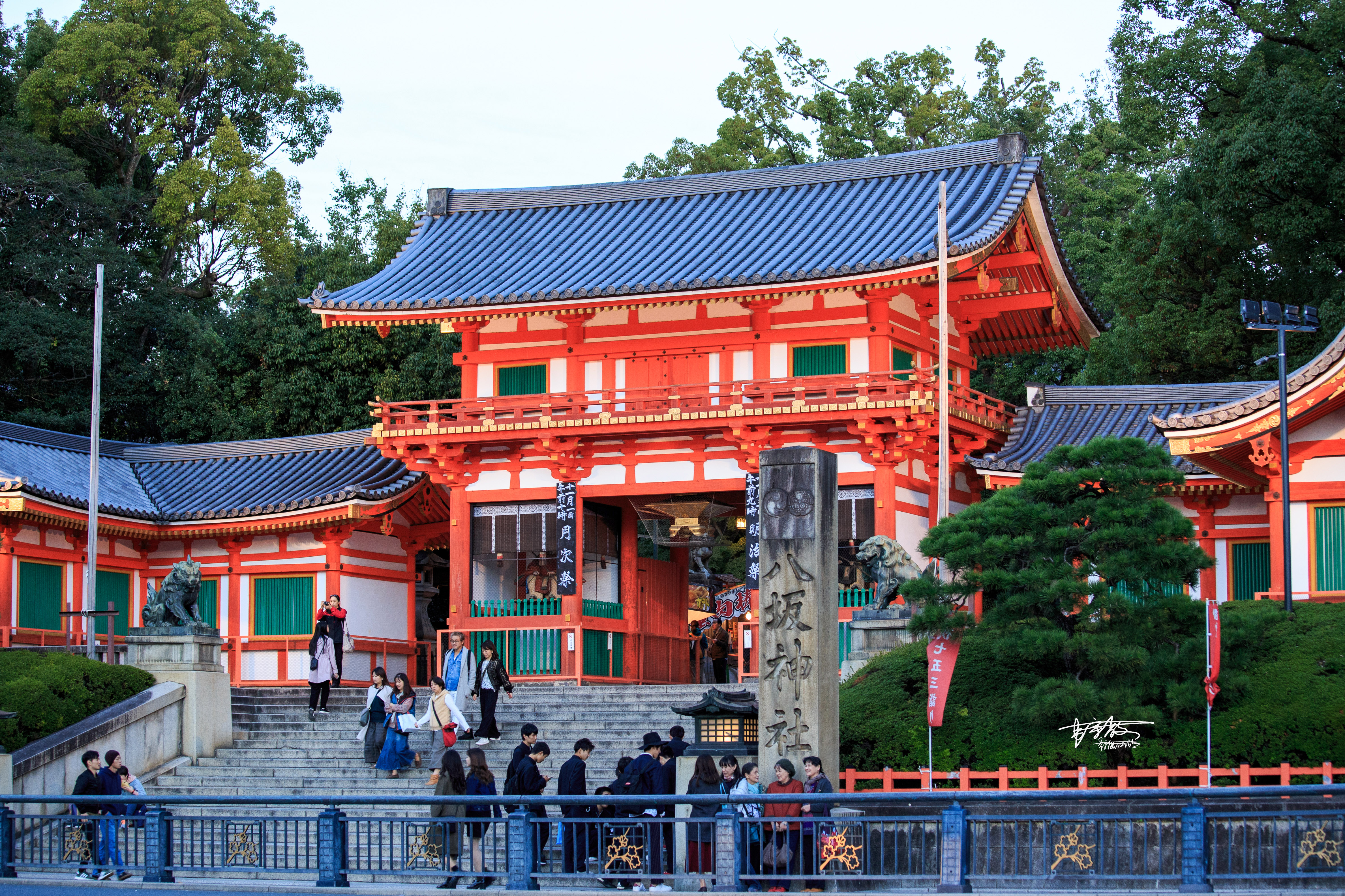 八坂神社和清水寺有何不同,伏见稻田清水寺八坂神社
