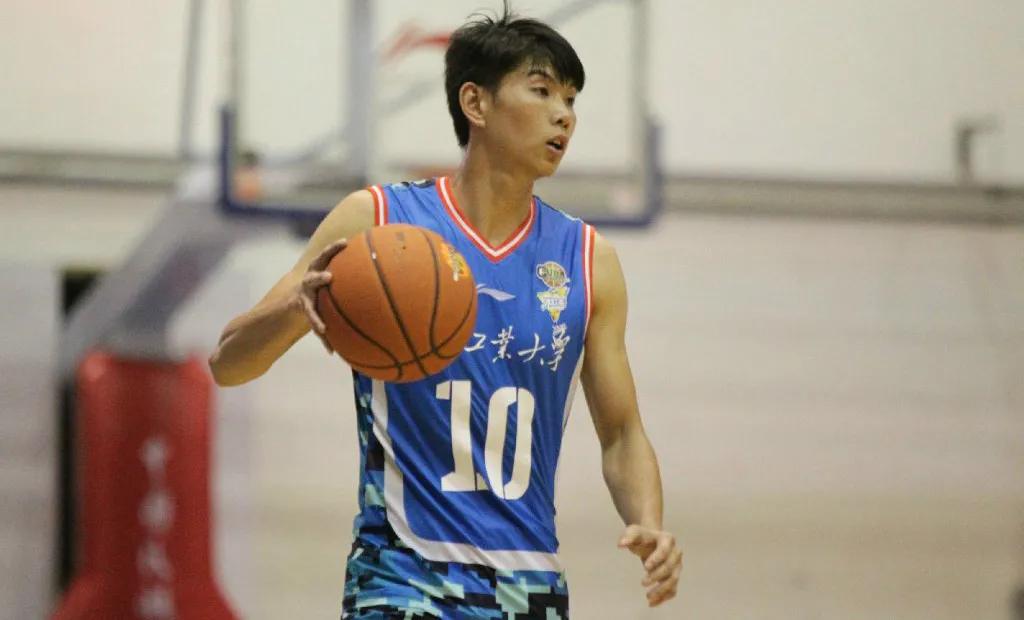 鏇剧粡鍥涘勾涓夊啝,骞垮伐涓夊啝