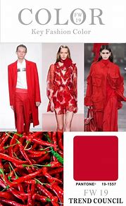 那个穿红衣服的女孩,女孩穿红衣服