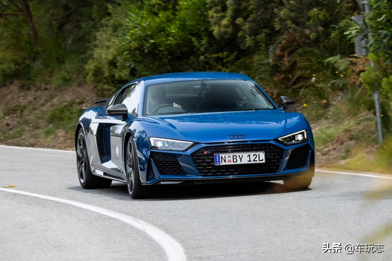 奥迪R8V10Coupeperformance版,新款奥迪r8v10performance版本