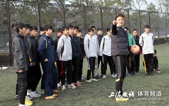 谢晖国足主帅,谢晖国足世界预赛