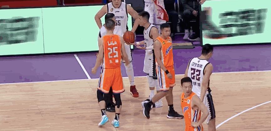 cba郭艾伦精彩瞬间,cba裁判误判郭艾伦