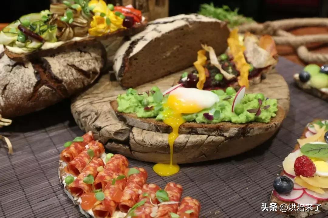 德国黑麦酸面包 (德国黑麦酸面包怎么吃)