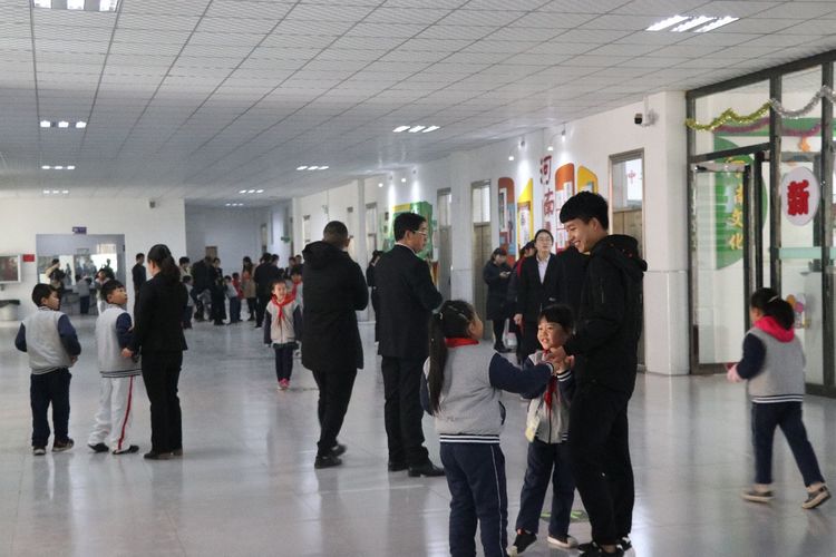 郑州新徽实验学校直播,郑州新徽实验学校喜迎元旦